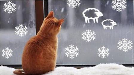 Kako ukrasiti prozore s umjetnom snijegu?