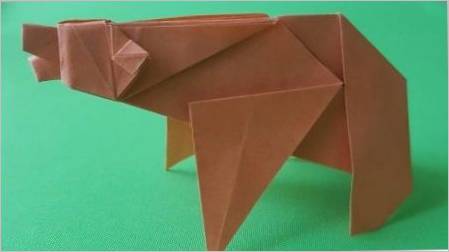 Kako dodati origami u obliku medvjeda?