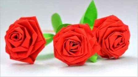 Stvaranje origamija u obliku ruža